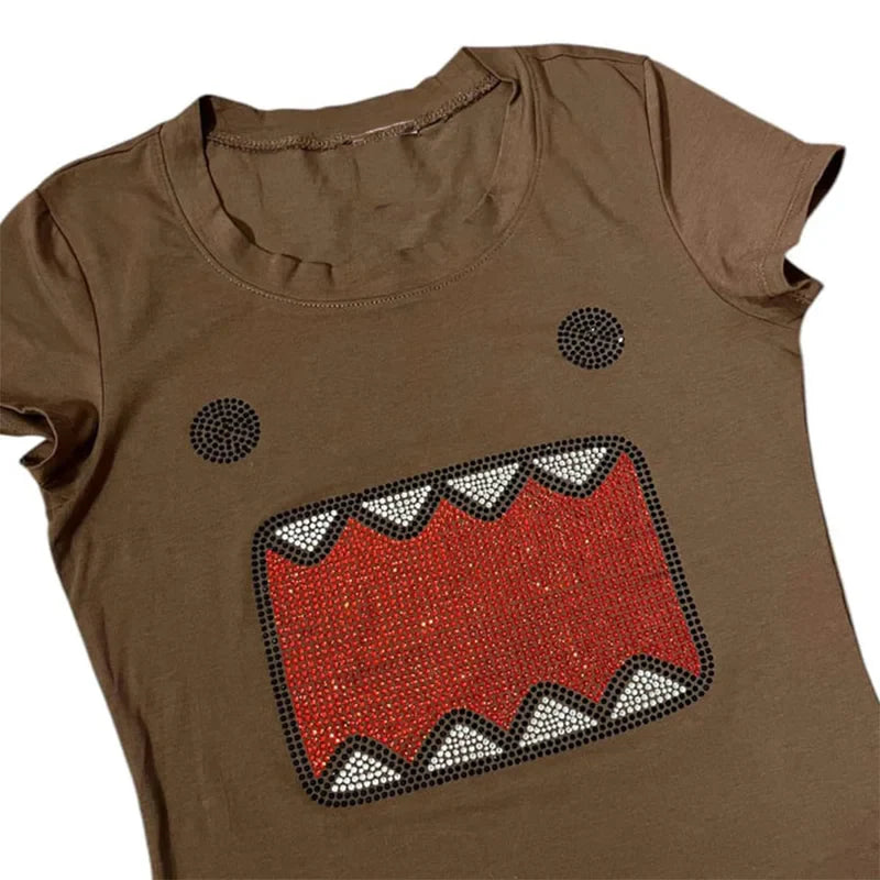 2025 verano nuevas mujeres Y2K chica Retro Hot Fix aplicación de diamantes de imitación cuello redondo Top camiseta divertida Vintage Tama Jun Top
