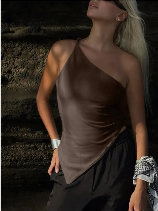 2025 nueva camiseta informal de moda para mujer Color sólido un solo hombro asimétrico ajustado Top cuello de una sola pieza