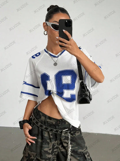 Novedad de verano, camiseta negra con estampado de velocidad 91 para mujer, camiseta de fútbol deportiva de manga corta con cuello en V y retazos, Tops holgados de gran tamaño Y2K